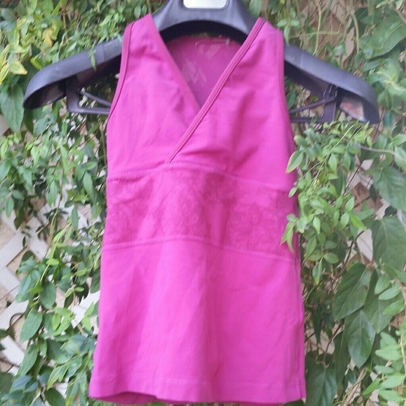 Lululemon top - Picture 1 of 3